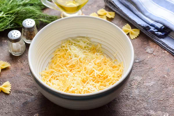макароны с сыром и яйцом рецепт фото 4